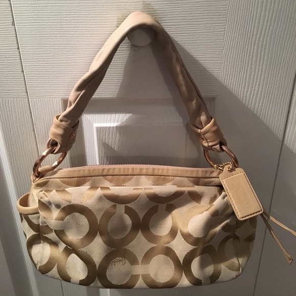 Coach Handbags - COACH SATCHEL LEATHER HANDBAG AUTHENTIC!